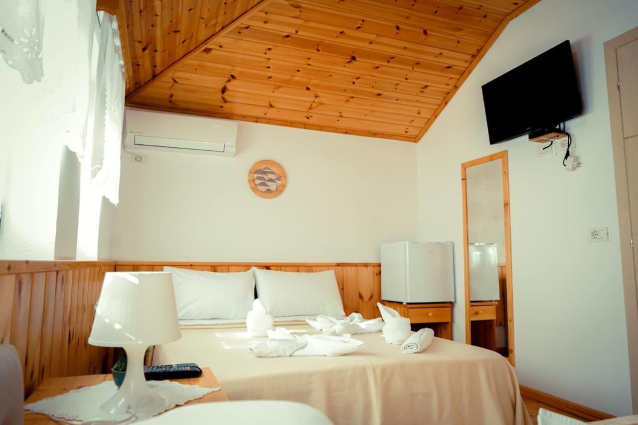 Hotel Domino Αργυρόκαστρο Εξωτερικό φωτογραφία