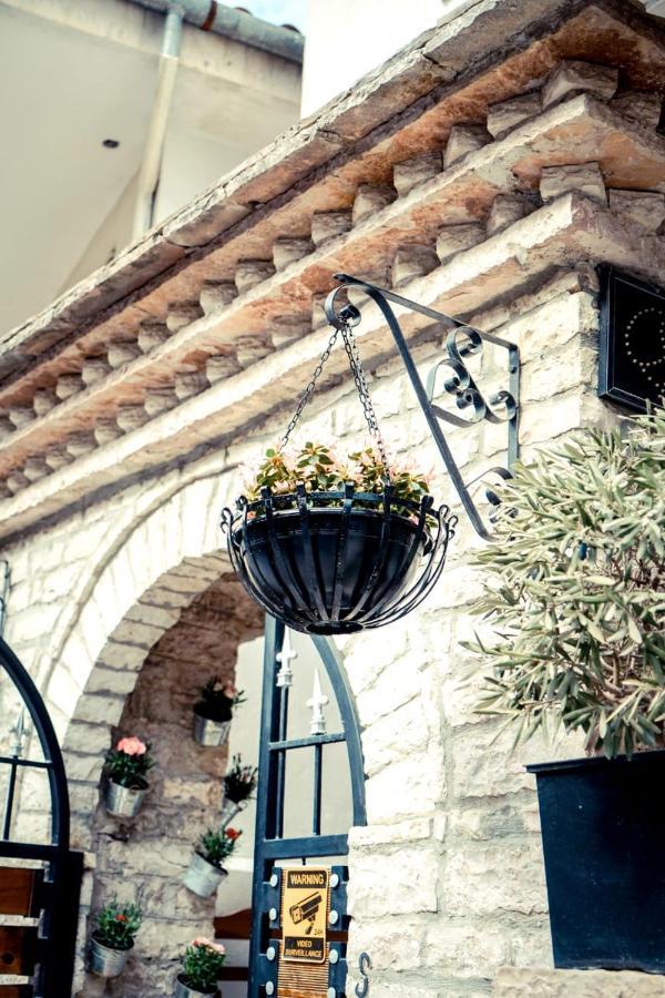 Hotel Domino Αργυρόκαστρο Εξωτερικό φωτογραφία